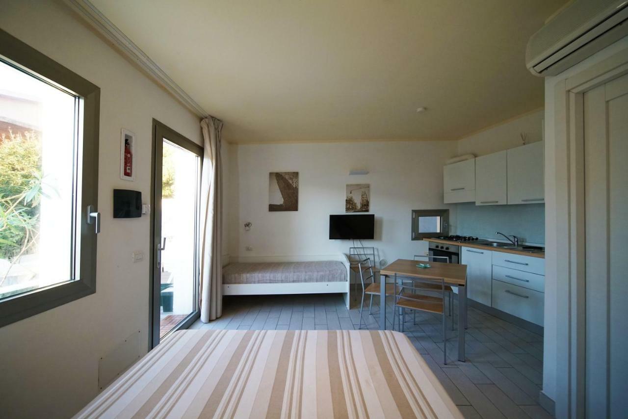 Holiday Home Isola Rossa エクステリア 写真